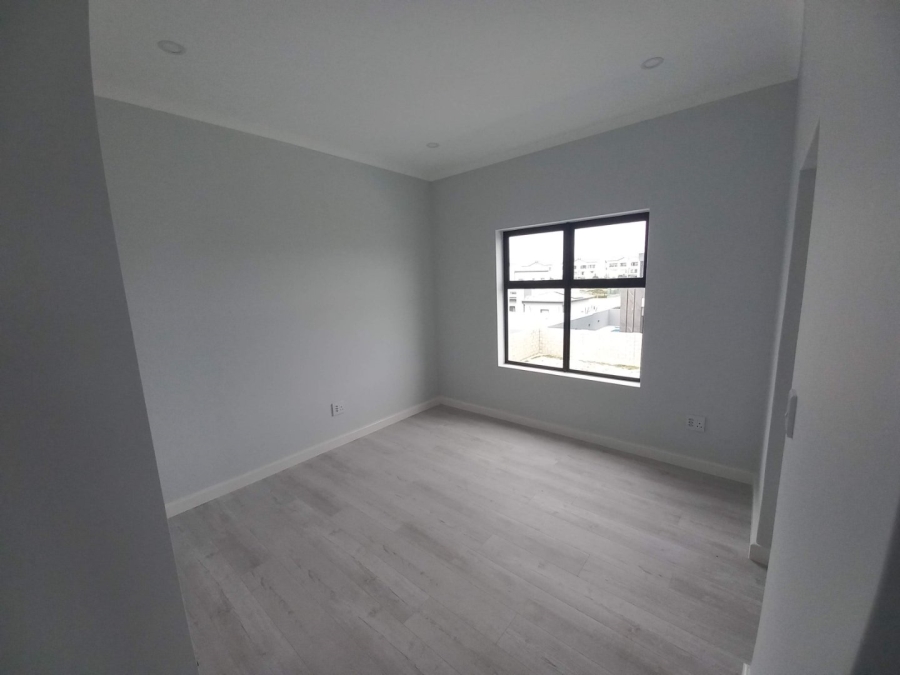 5 Bedroom Property for Sale in Sandown Western Cape